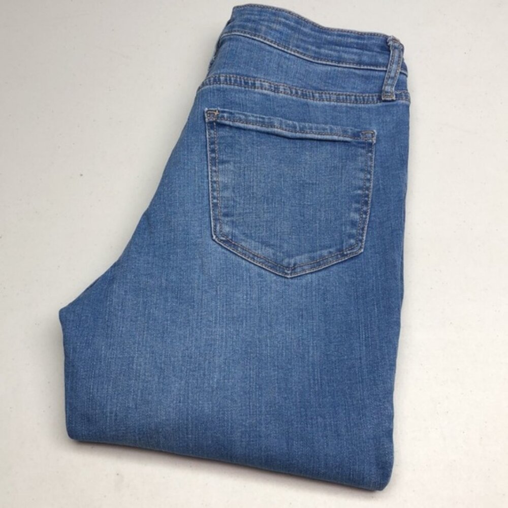 LIKE NEW OLD NAVY ROCKSTAR HIGH-RISE SUPER SKINNY JEANS 8/29x30 ⭐️